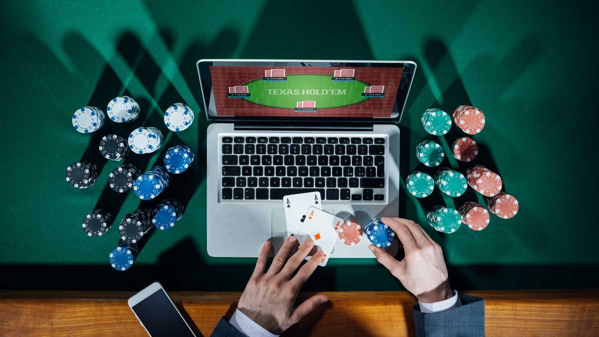 Online poker vs live poker