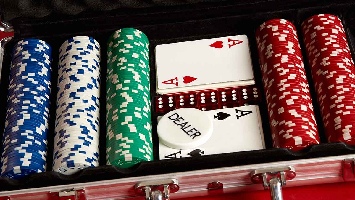 Setting Up a Poker Game