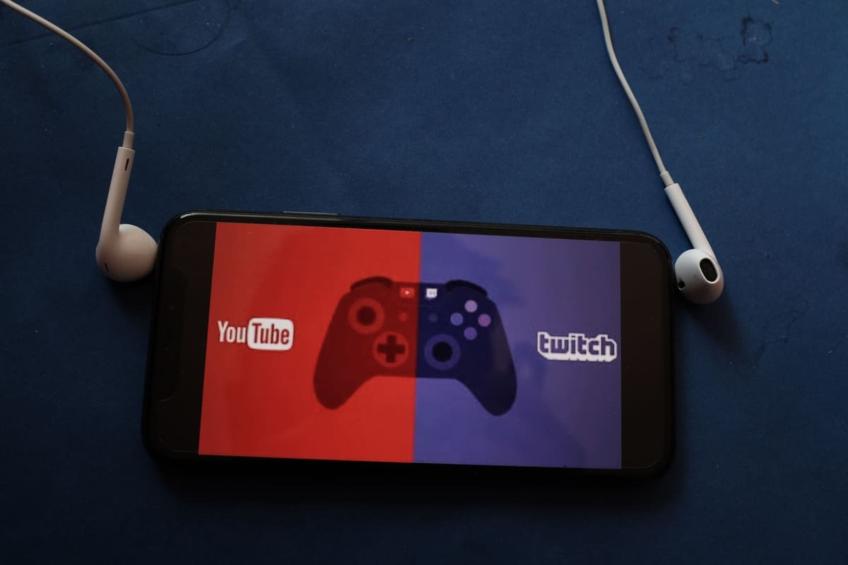 Twitch and YouTube Live Streaming